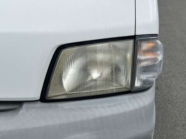 Nissan Vanette 6