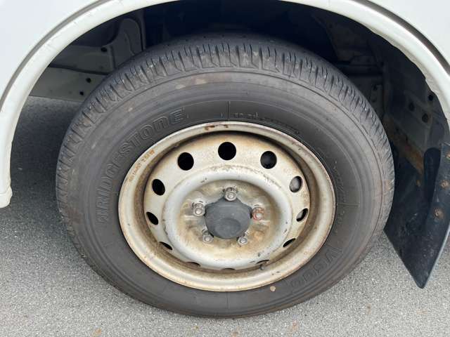 Nissan Vanette 8