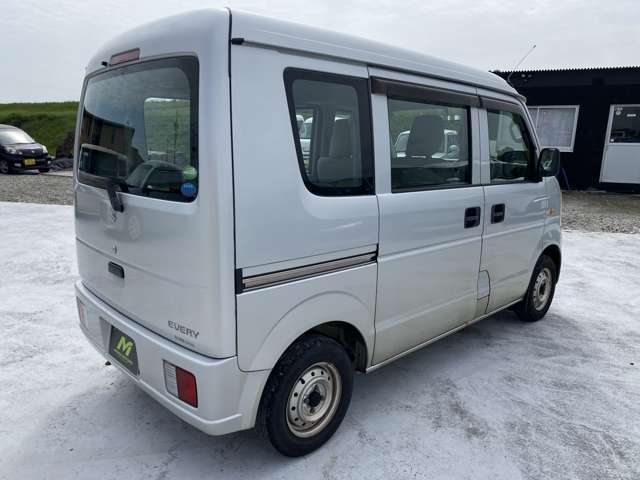 Suzuki Every 8