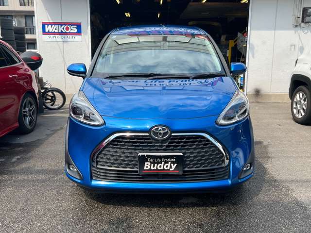 Toyota Sienta 2