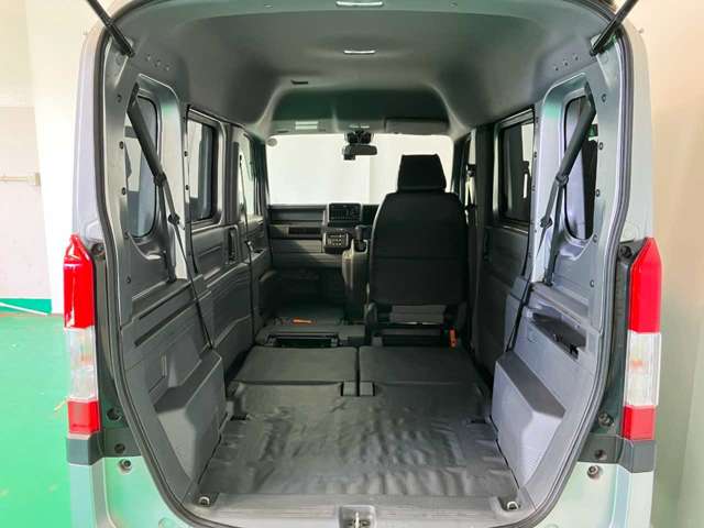 Honda N-VAN 9