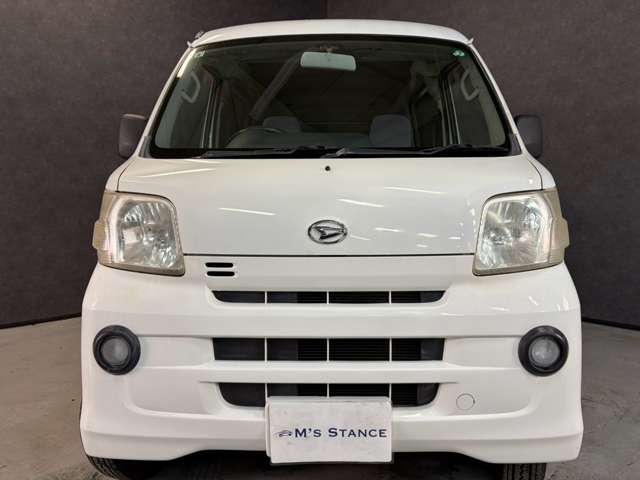 Daihatsu Hijet Cargo 7