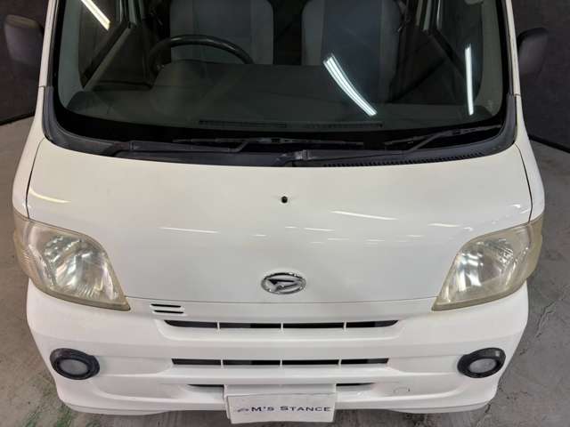 Daihatsu Hijet Cargo 8