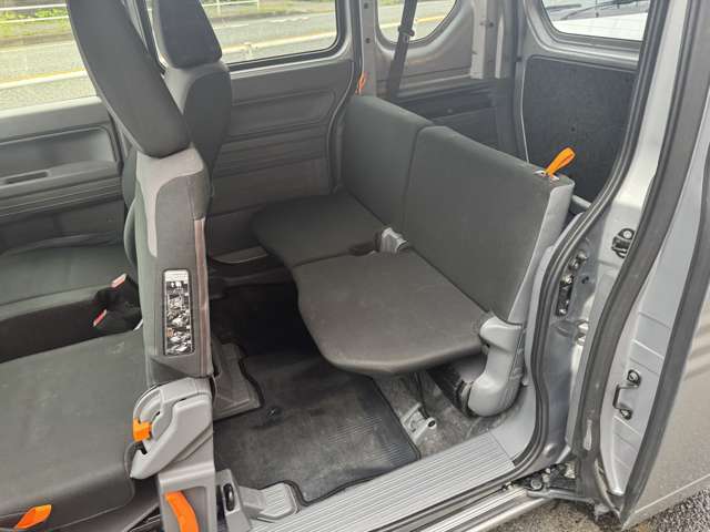 Honda N-VAN 11