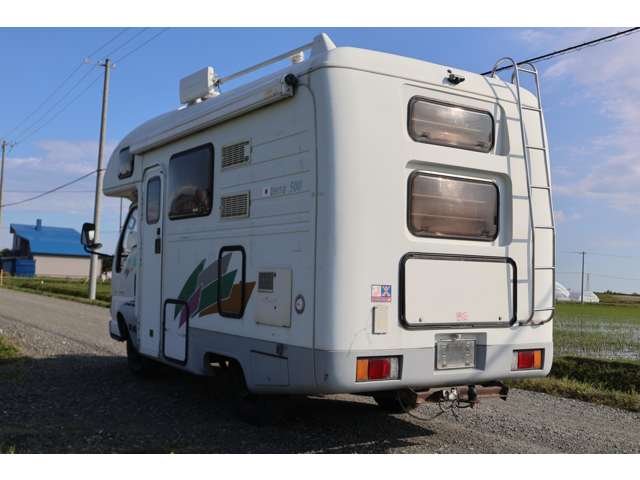 Isuzu Elf 5