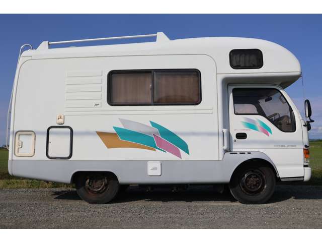 Isuzu Elf 8