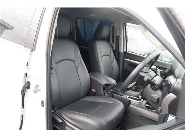 Toyota Hilux 11