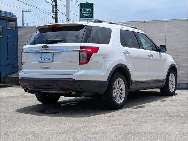 Ford Explorer 10