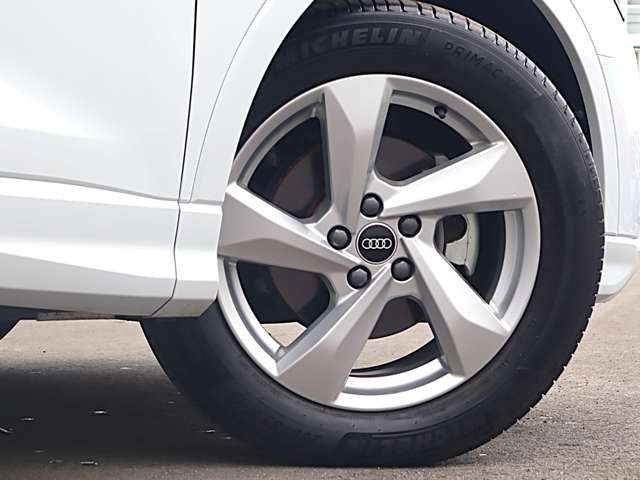 Audi Q3 5