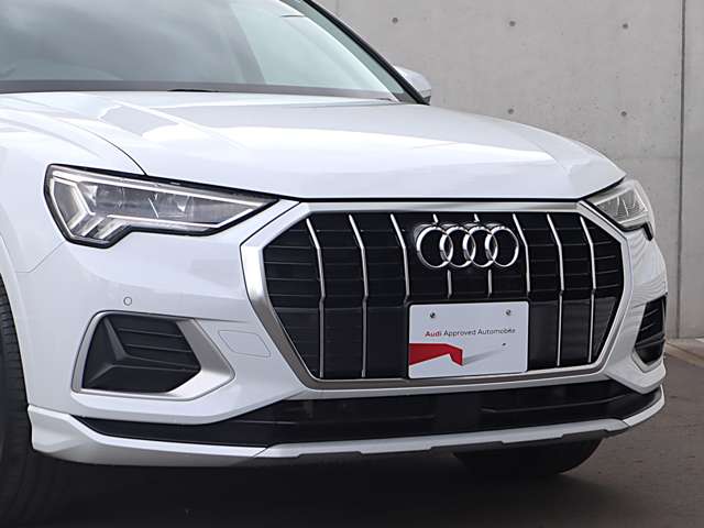 Audi Q3 8