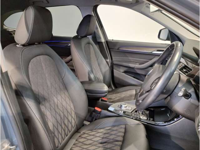 BMW X1 12