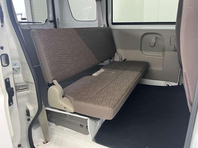 Nissan NV100 Clipper 11