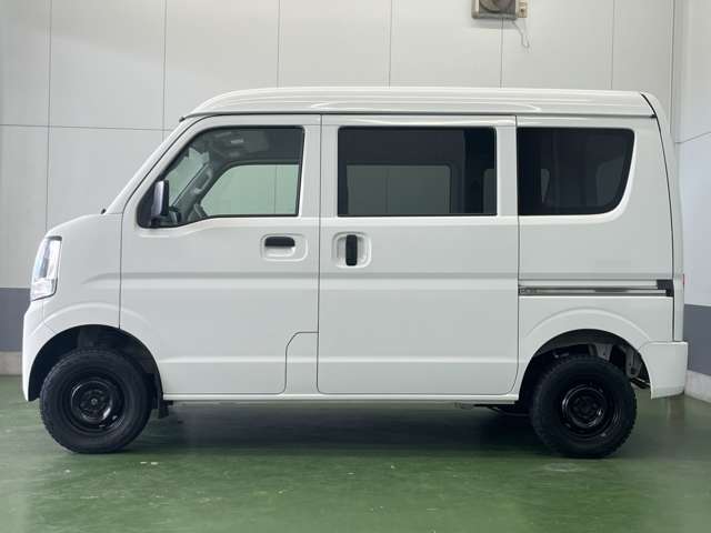Nissan NV100 Clipper 8