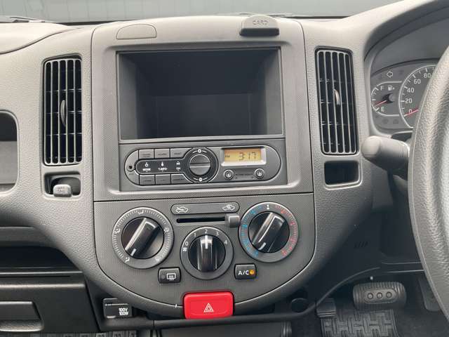 Nissan AD 10