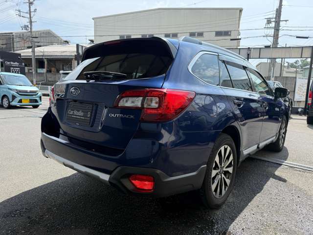 Subaru Legacy Outback 9