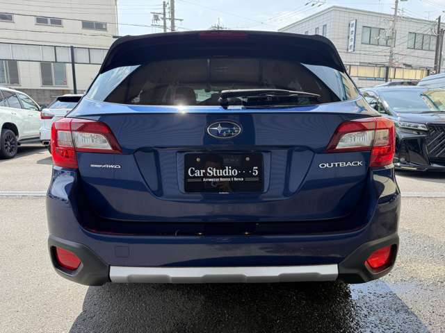Subaru Legacy Outback 10