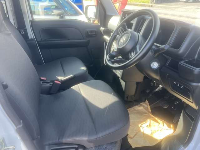 Suzuki Every 12