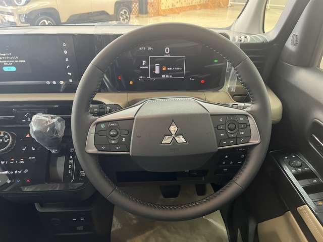 Mitsubishi Delica Mini 12