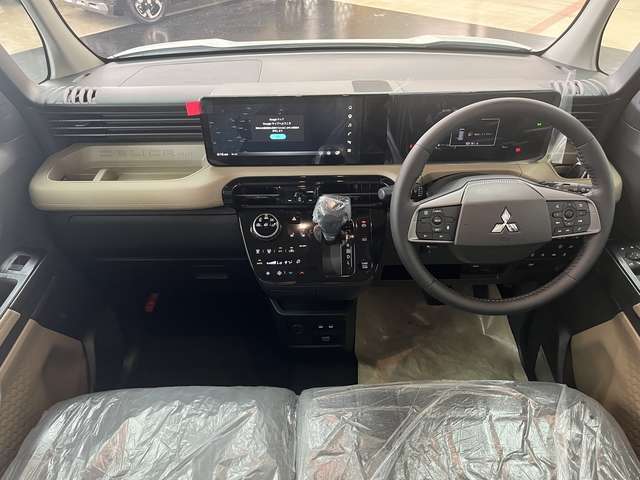 Mitsubishi Delica Mini 2