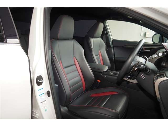 Lexus NX 4