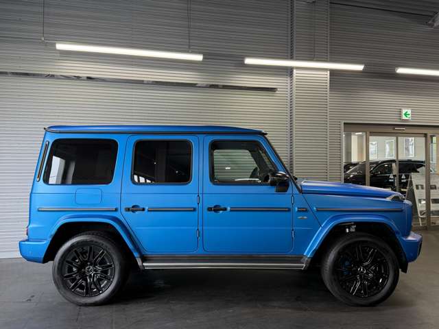 Mercedes-Benz G-Class 8