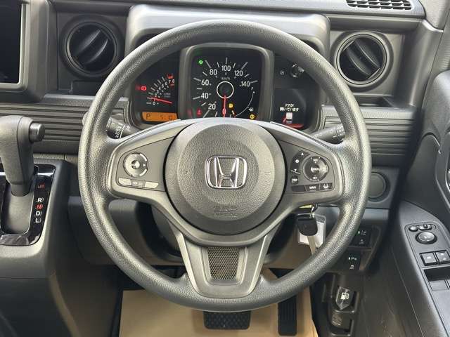 Honda N-VAN 8