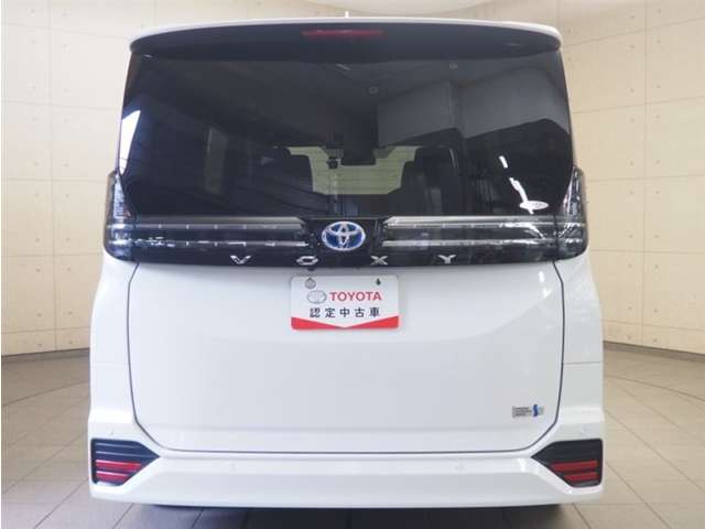 Toyota Voxy 7