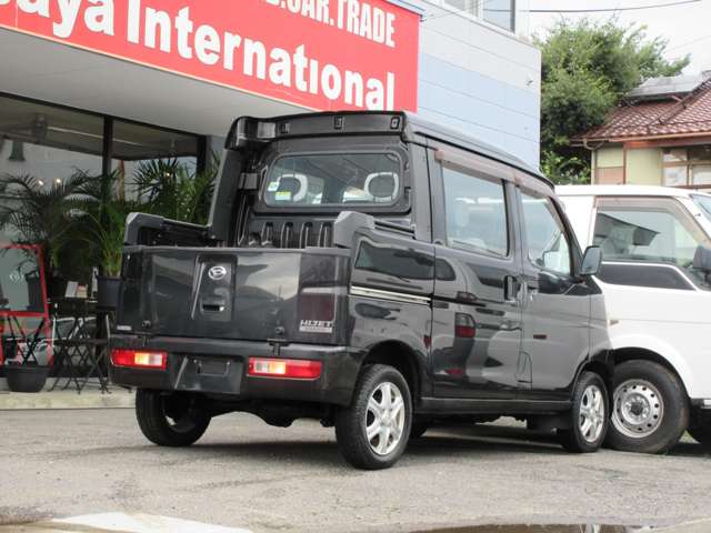 Daihatsu Hijet Deck Van 2
