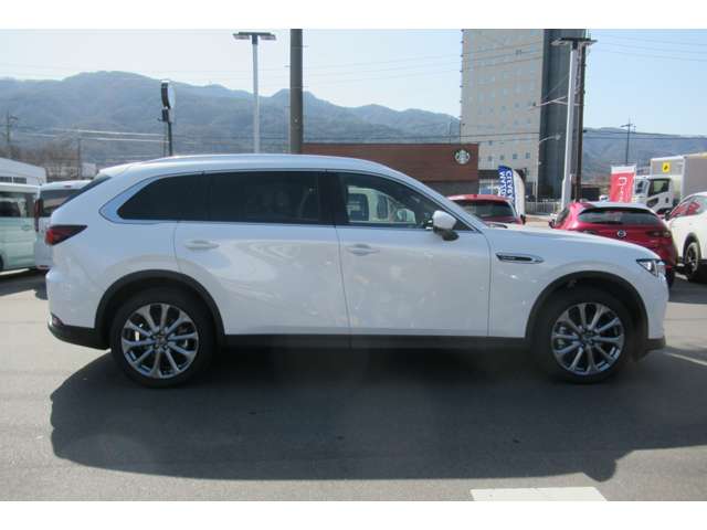 Mazda CX-80 5