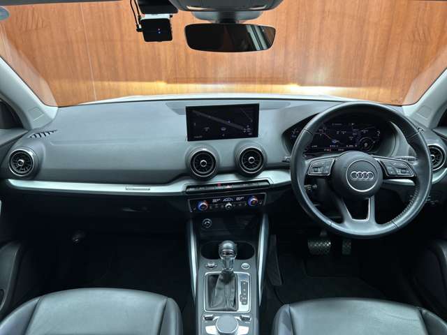 Audi Q2 4