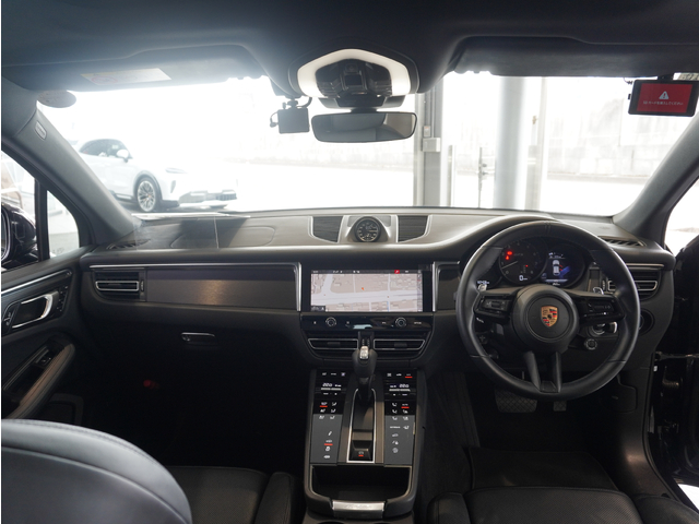 Porsche Macan 9