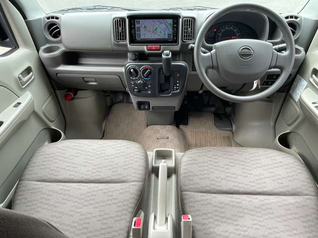 Nissan NV100 Clipper 4