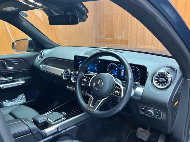 Mercedes-Benz GLB 5