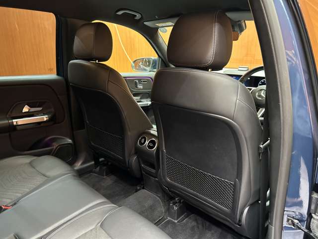 Mercedes-Benz GLB 7
