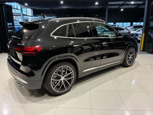 Mercedes-Benz GLA-Class 5