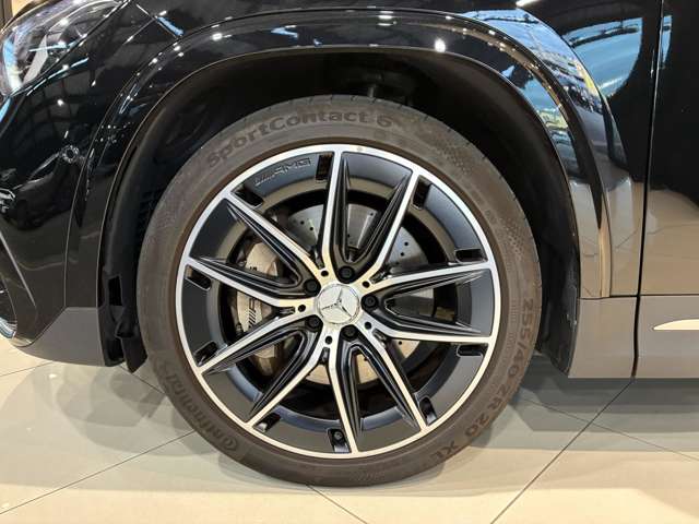 Mercedes-Benz GLA-Class 9