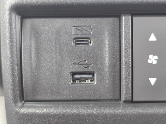 Honda N-VAN e: 12
