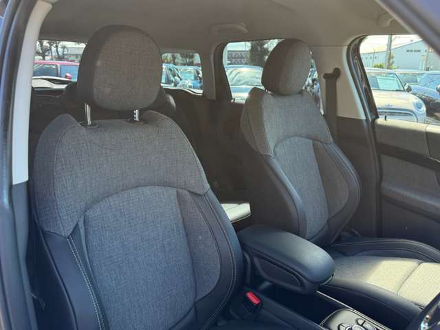 MINI Crossover 11
