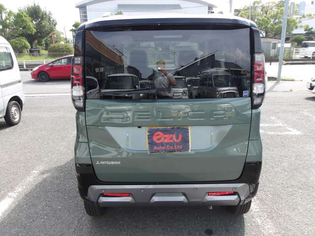 Mitsubishi Delica Mini 6