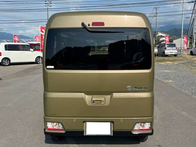 Daihatsu Atrai 6