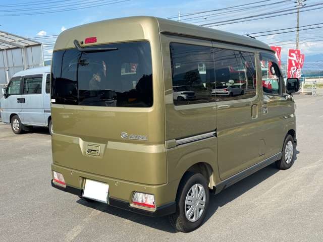 Daihatsu Atrai 7