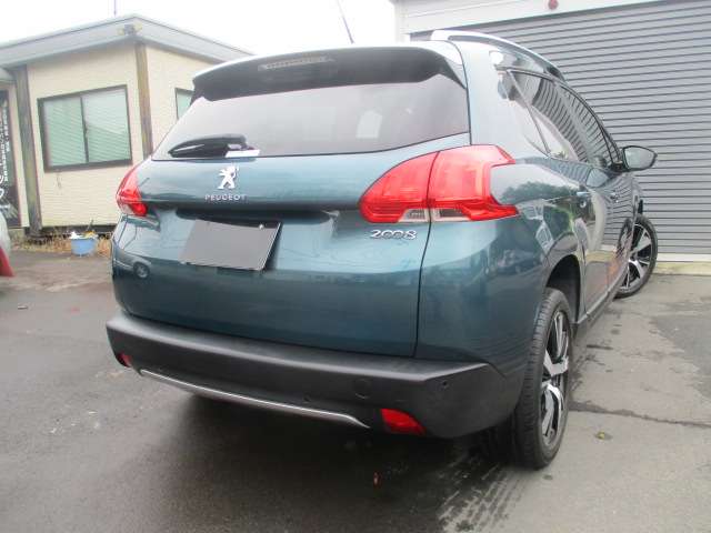 Peugeot 2008 5