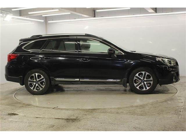 Subaru Legacy Outback 5