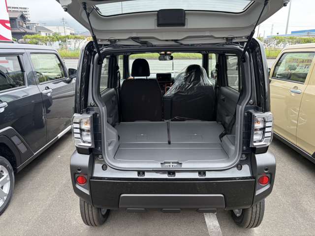 Daihatsu Taft 9