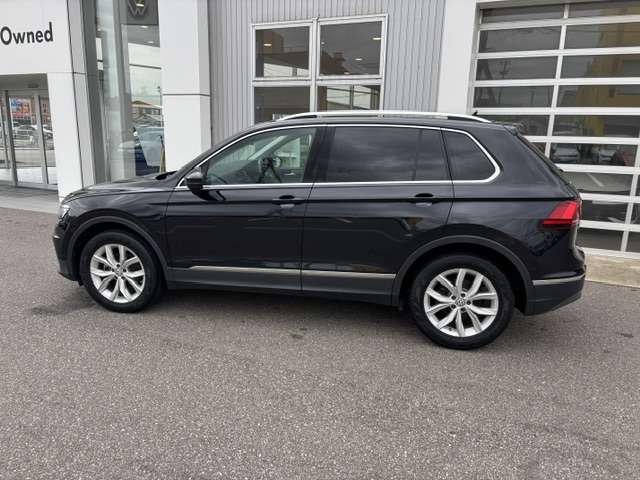 Volkswagen Tiguan 9