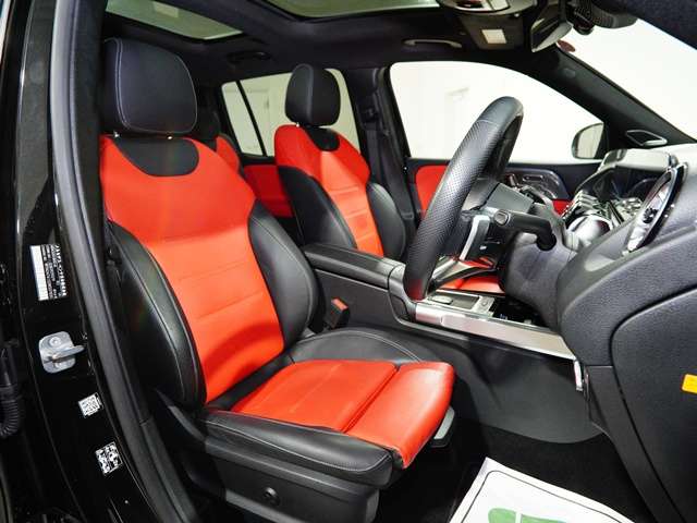 Mercedes-Benz GLB 12