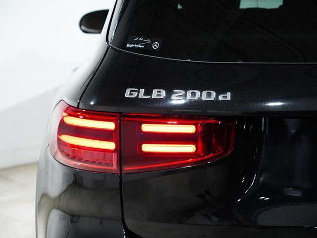 Mercedes-Benz GLB 7