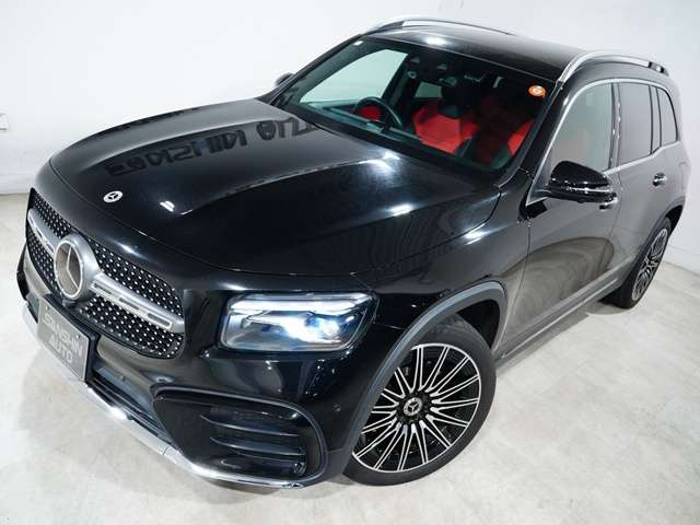 Mercedes-Benz GLB 8
