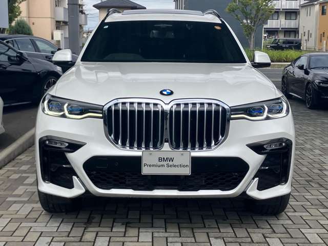 BMW X7 6