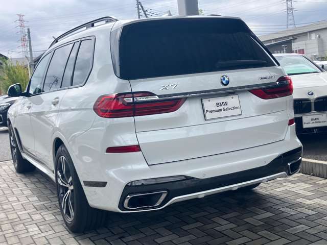 BMW X7 9